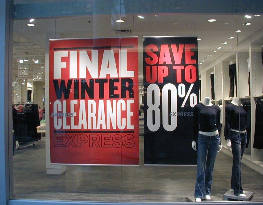 store_hanging_posters_dubai